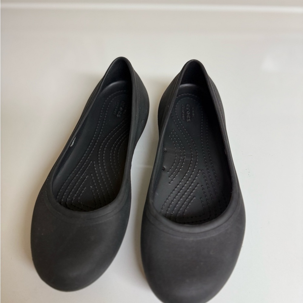 CROCS Women's Black Flats
